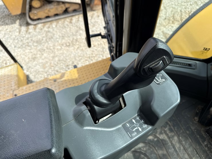 caterpillar-972-image-41