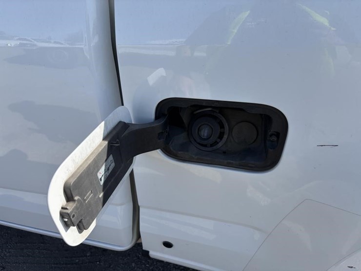 2017-chevrolet-colorado-image-32