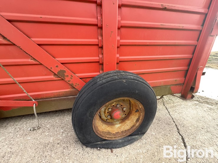 hesston-stackhand-10-forage-stacker-image-20