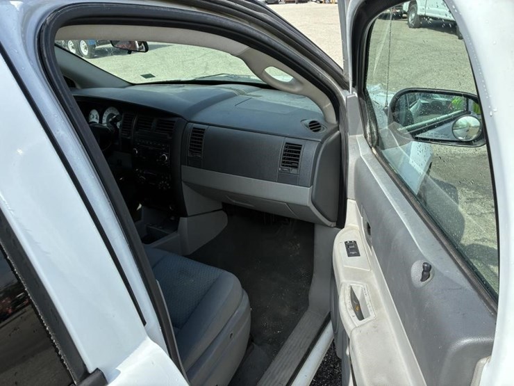 2008-dodge-durango-image-8