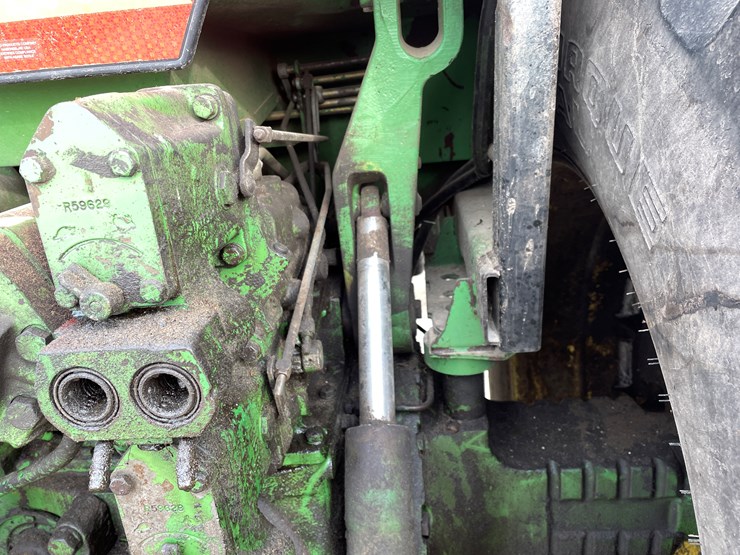 john-deere-4840-image-32