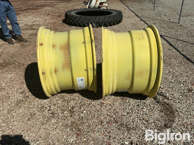 john-deere-32-image-8