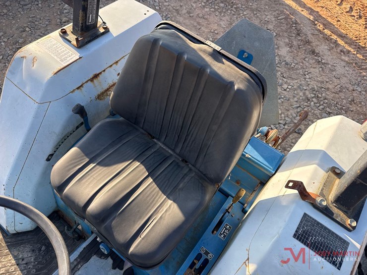 new-holland-1720-image-15