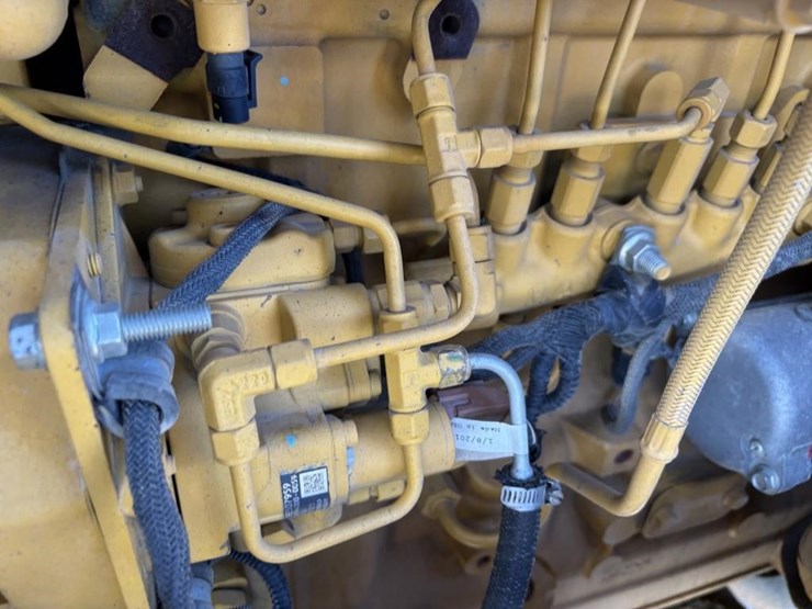 2018-deere-210lep-image-58