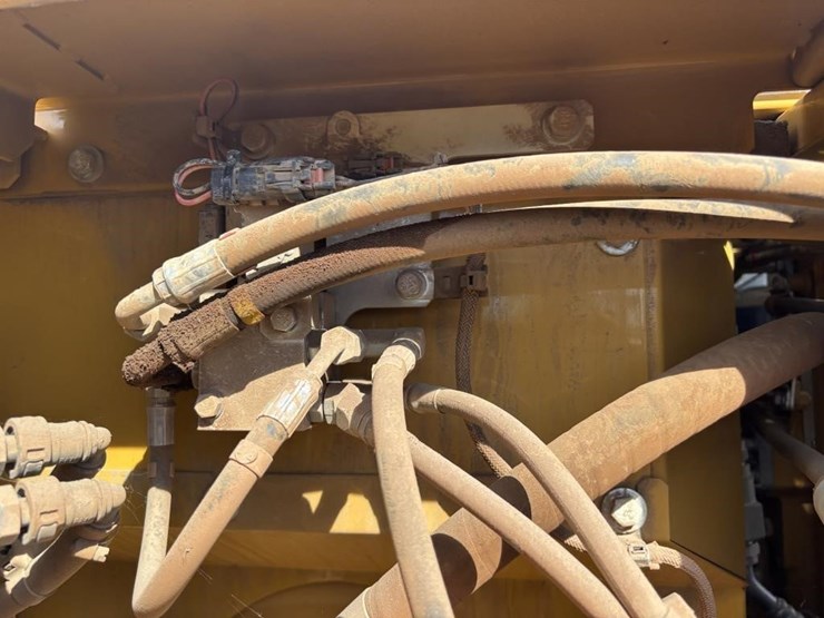 2019-caterpillar-313flgc-image-48