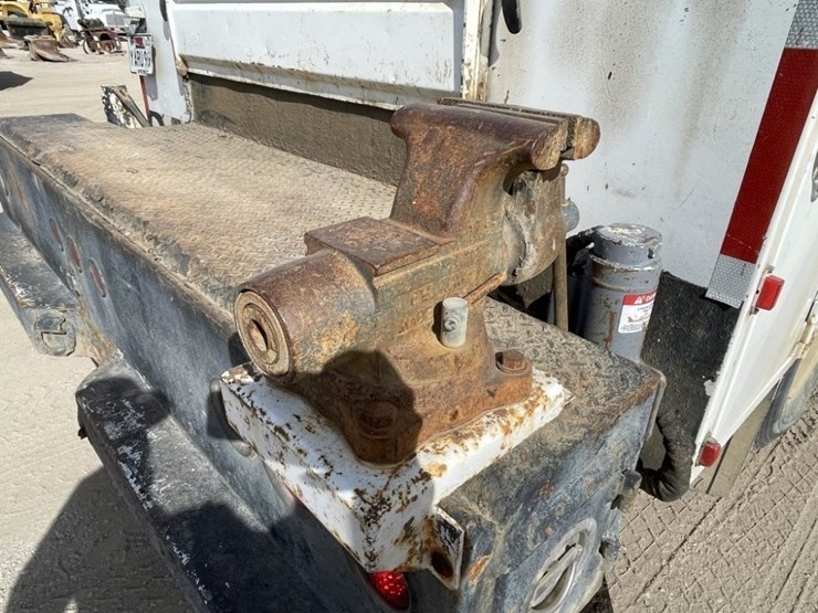 2006-kenworth-t300-image-34