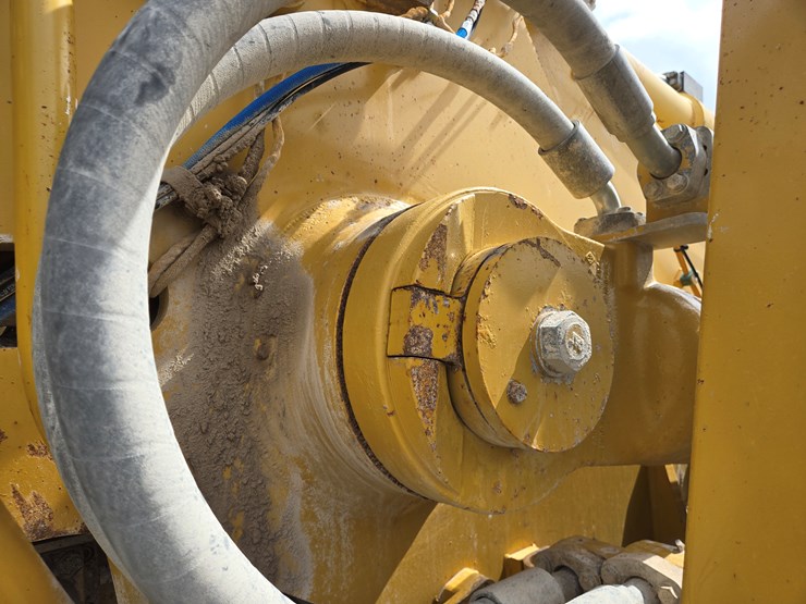 2001-caterpillar-988g-image-40