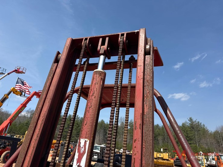 chrisman-mfg-rt5500-truck-mount-forklift-image-14