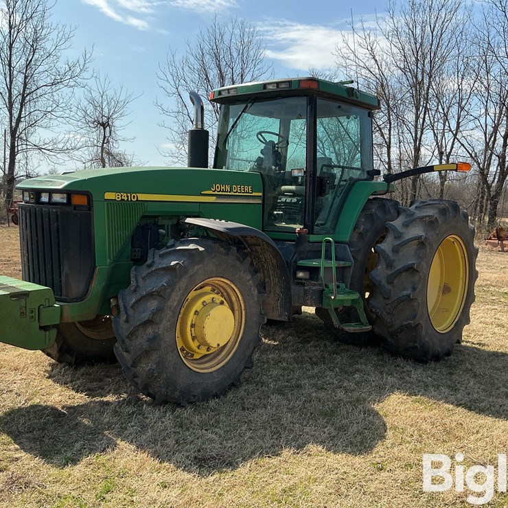 2000 JOHN DEERE 8410