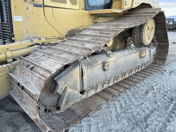 caterpillar-d6t-lgp-image-18