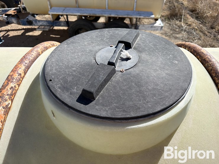 1050-gallon-t/a-nurse-tank-trailer-image-9