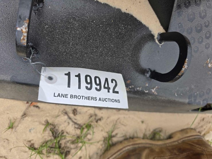 --skid-steer-receiver-hitch-image-5