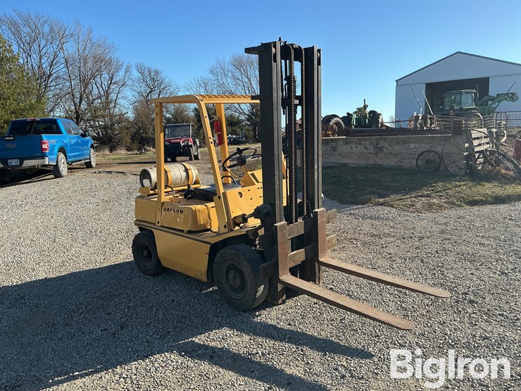 datsun-forklift-image-3