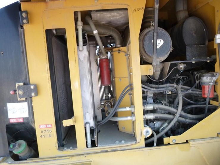 2004-caterpillar-924gz-image-30