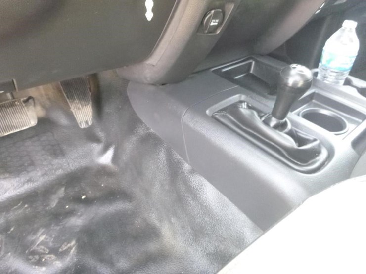 2012-dodge-ram-5500-image-11