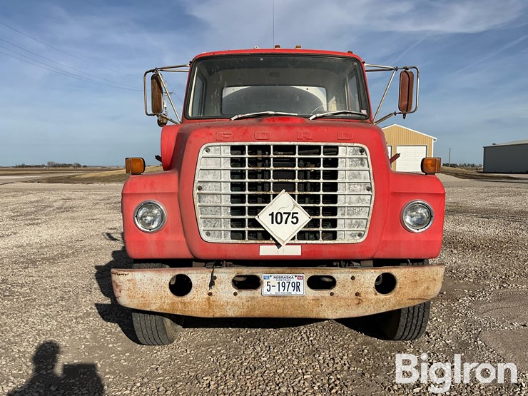 1979-ford-ln800-image-2