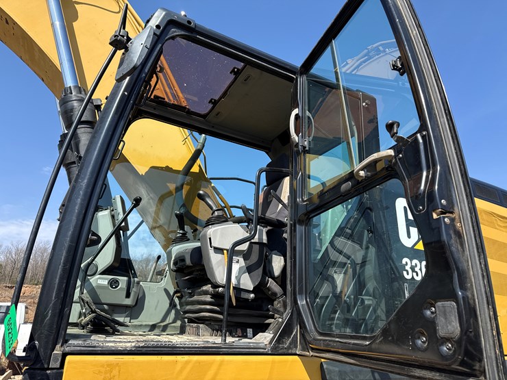 2011-caterpillar-336e-image-96