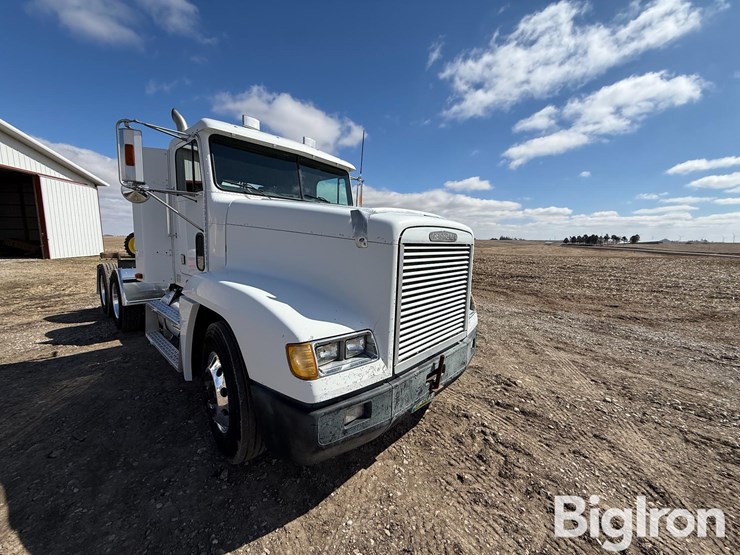 1995-freightliner-fld120-image-19