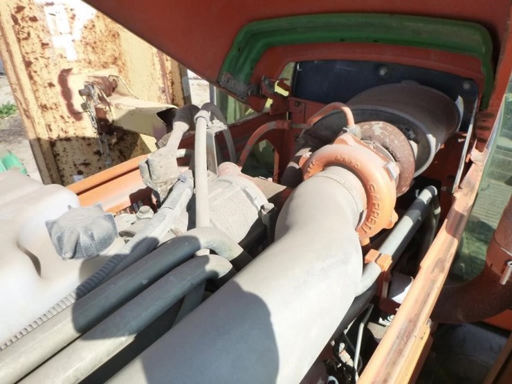 1999-john-deere-6410-image-32