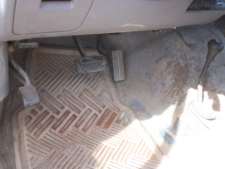 1996-ford-f250-xlt-image-21