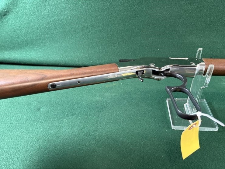 henry-mdl.h004sv-17-hmr-rifle-image-10
