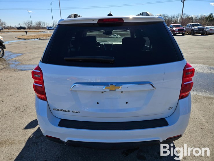 2017-chevrolet-equinox-lt-image-6