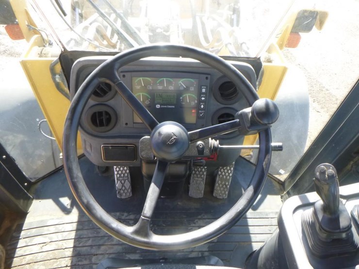 2005-deere-624j-image-26