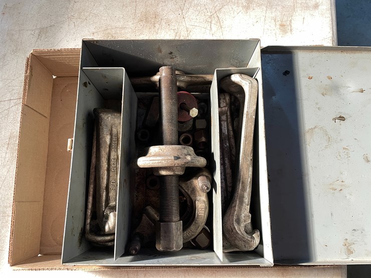 #2529-•-vintage-gear-puller-image-1