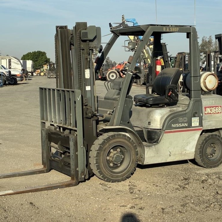 2006 NISSAN MUGL02A30LV