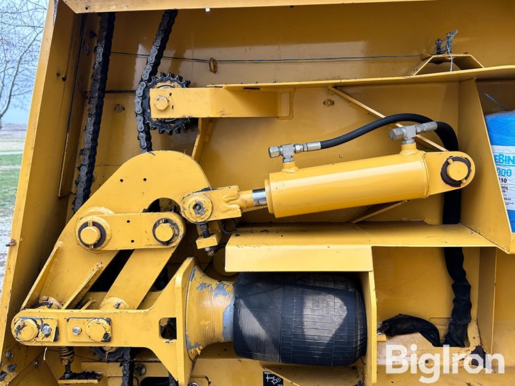 1997-vermeer-605-image-19