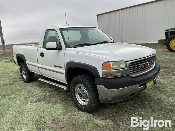 2001-gmc-sierra-2500-image-3