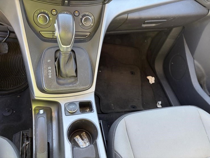 2014-ford-escape-image-17