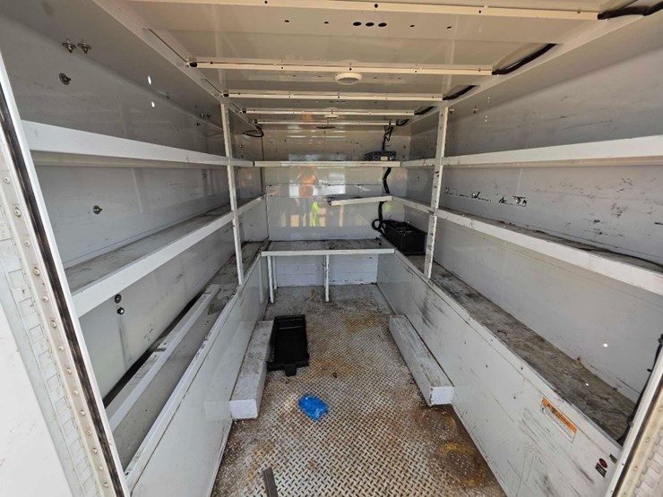 2019-ford-f550-xl-image-9