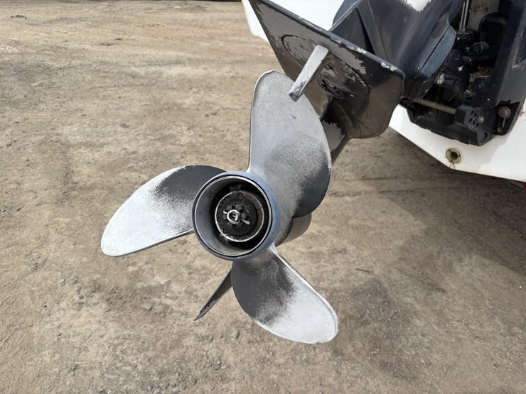 1990-unknown-trailer-image-10