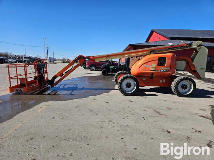 2009-jlg-600aj-image-8