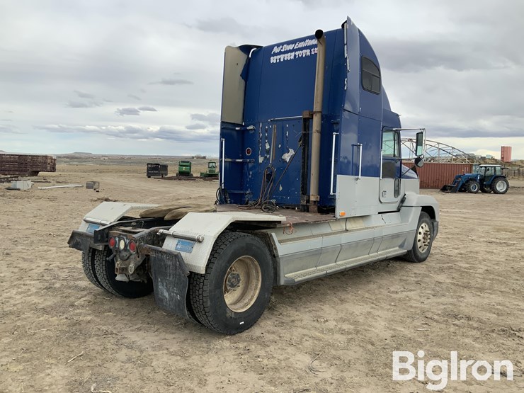 1995-freightliner-fld120-image-5