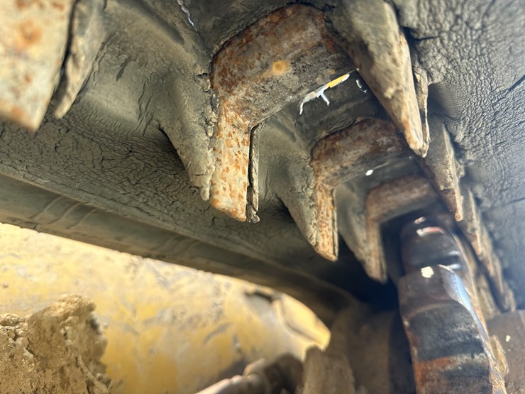 2017-caterpillar-239d-image-55