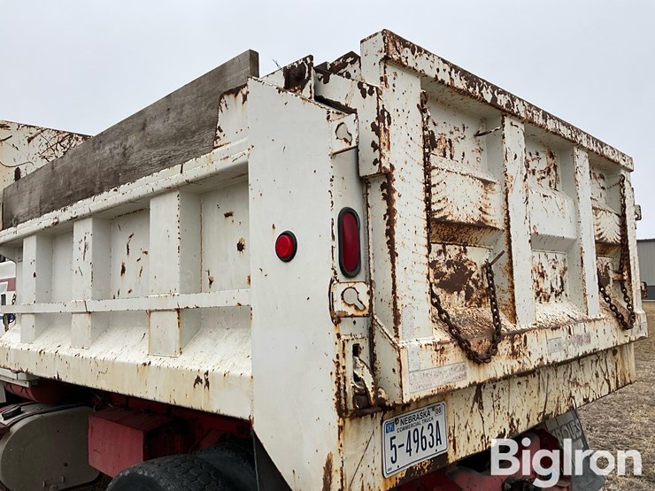 1993-ford-ln8000-image-14