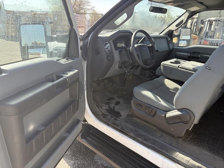 2011-ford-f250-image-12