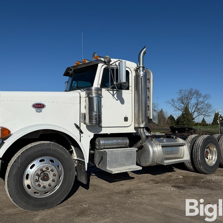 1997 PETERBILT 378