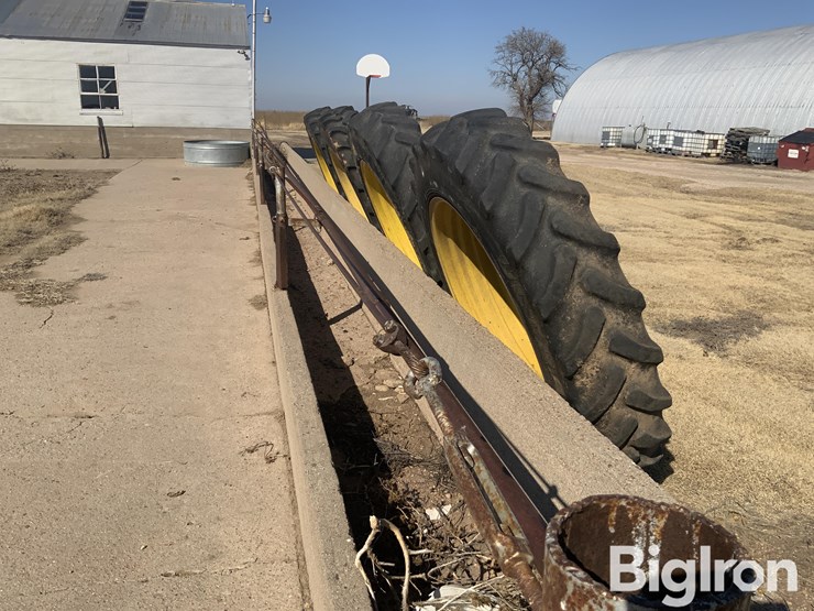 2013-john-deere-380-image-5