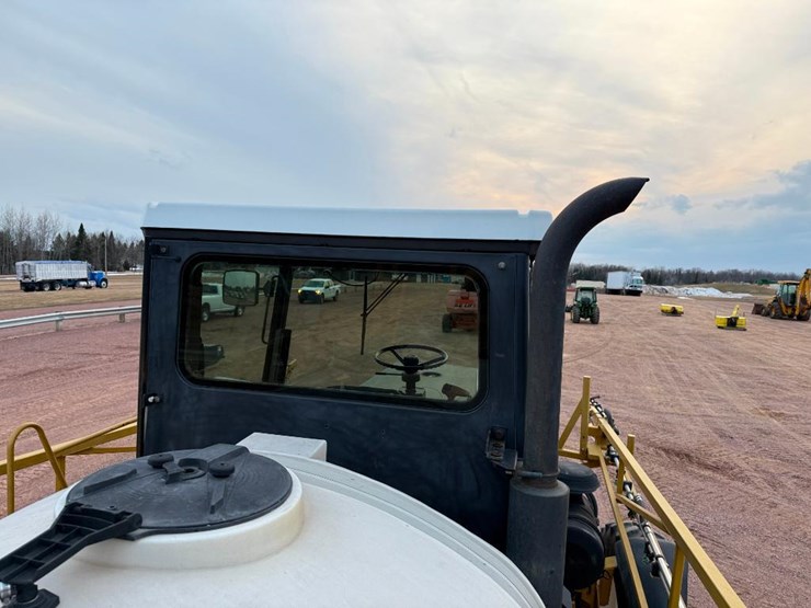 ag-chem-rogator-664-image-53