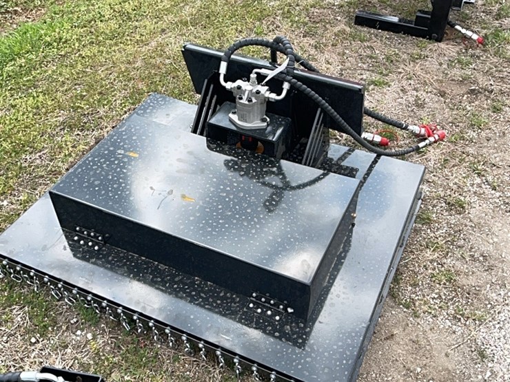 mini-skid-steer-cutter-image-2