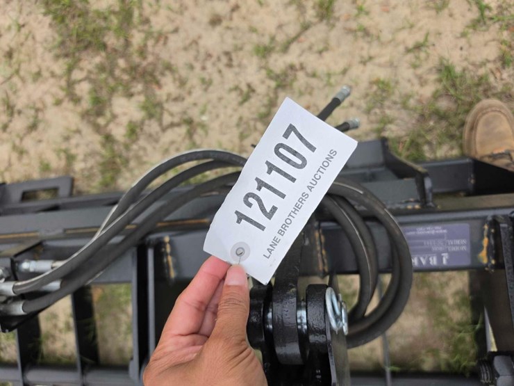 --skid-steer-grapple-5'-image-6