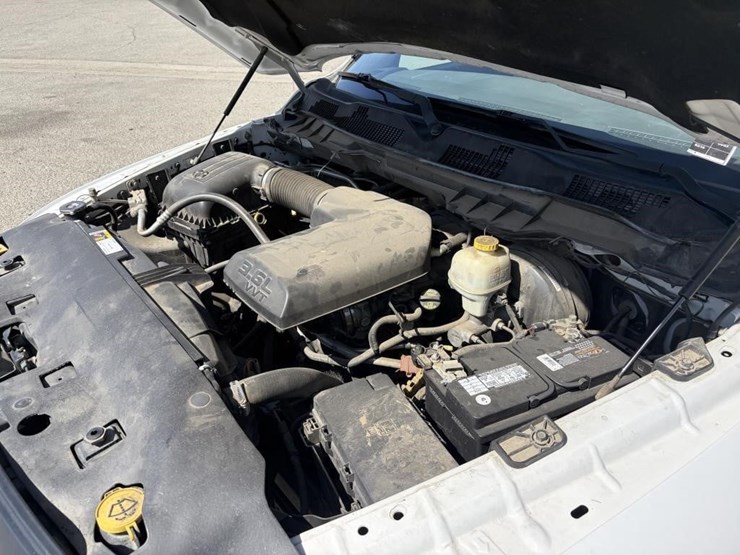 2016-dodge-1500-image-6