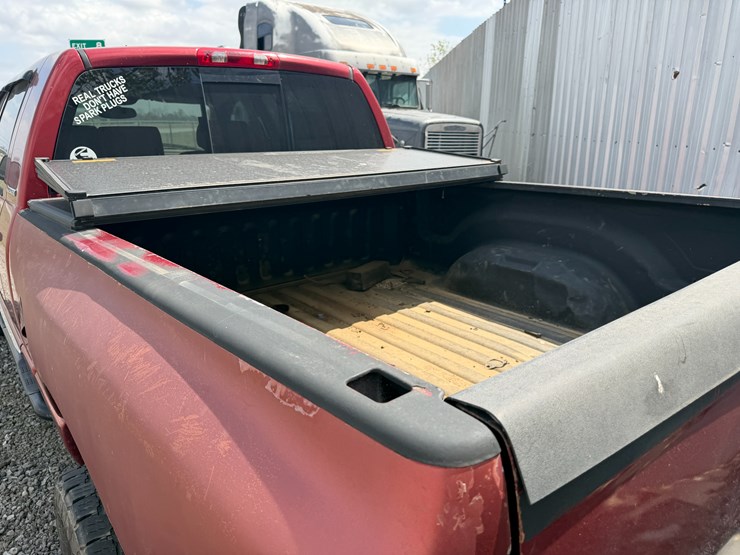 2008-dodge-2500-image-17