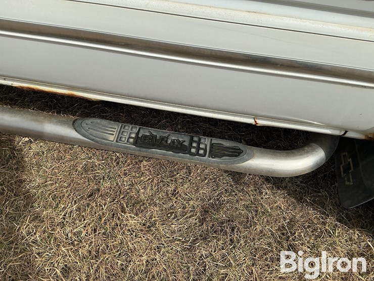 2004-chevrolet-silverado-2500-image-14