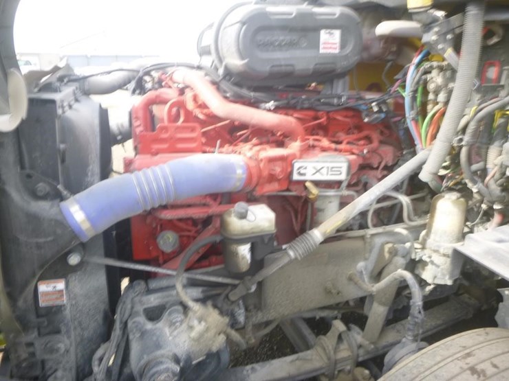 2024-peterbilt-579-image-22