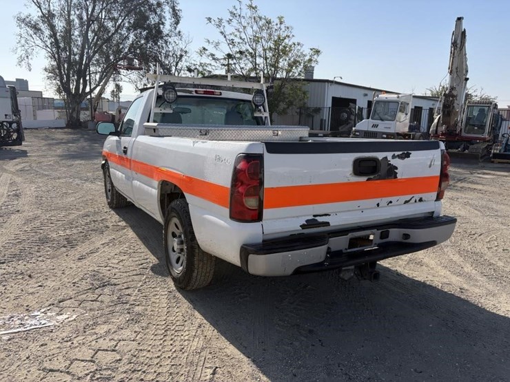 2006-chevrolet-silverado-1500-image-4