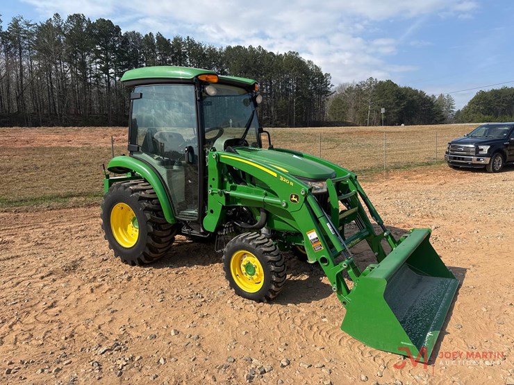 john-deere-3046r-image-2